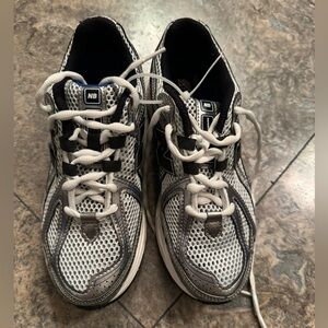 NWT NEW BALANCE 1906R CASUAL SHOES